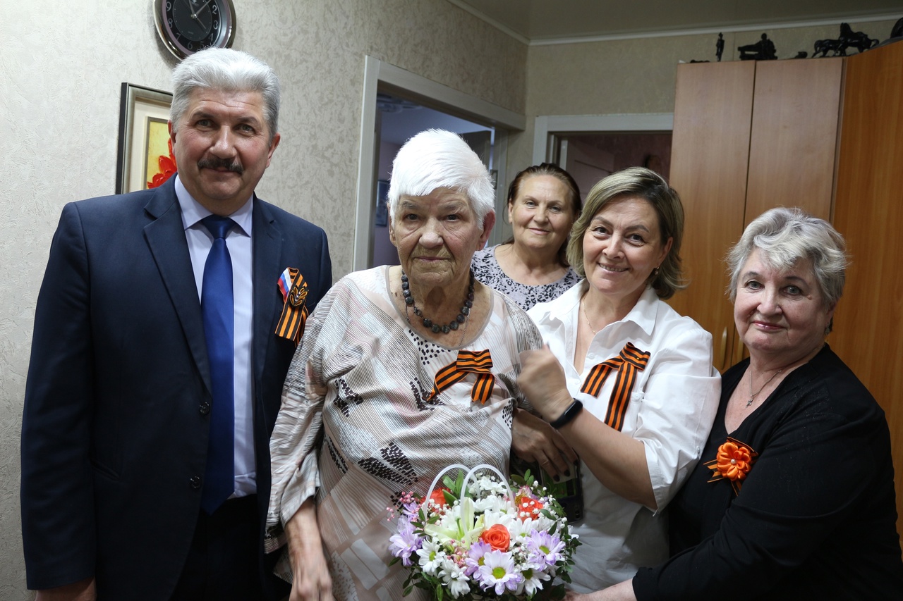 В преддверии Дня Победы поздравили ветеранов на дому | 05.05.2023 | Еткуль  - БезФормата